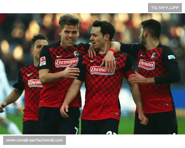 莱比锡红牛前锋努萨状态回暖，对阵弗赖堡多次制造威胁